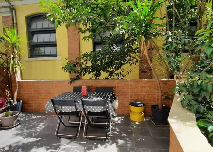 Charming Sunny Terrace / One Bedroom Apartamento *