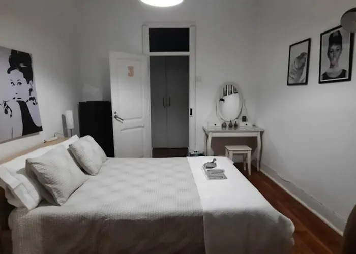 Charming Sunny Terrace / One Bedroom Lisboa